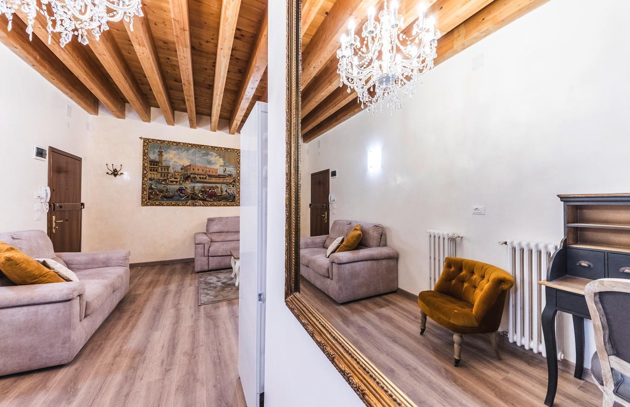 Apartmán Ca' Teatro Vecchio Benátky Exteriér fotografie