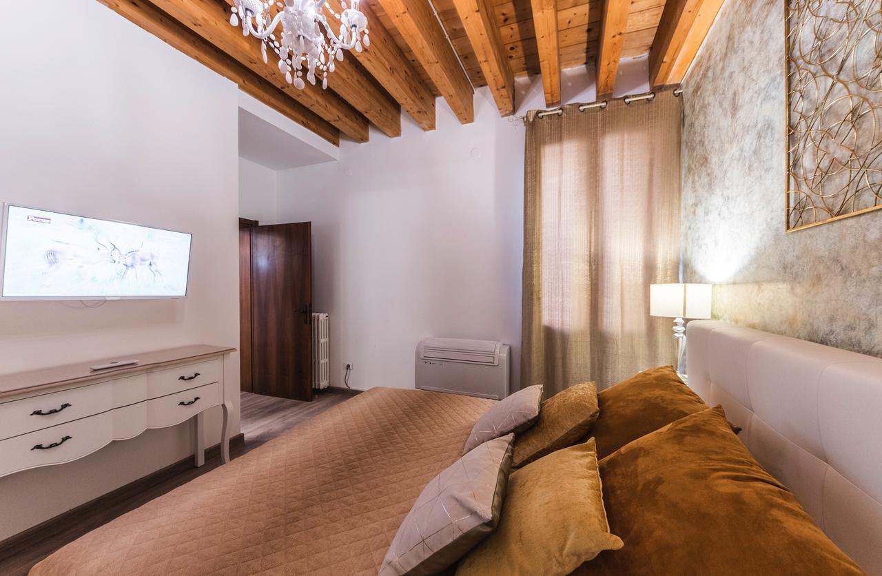Apartmán Ca' Teatro Vecchio Benátky Exteriér fotografie
